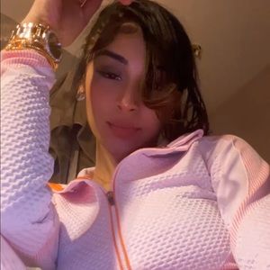 Meet your Posher, Eisha